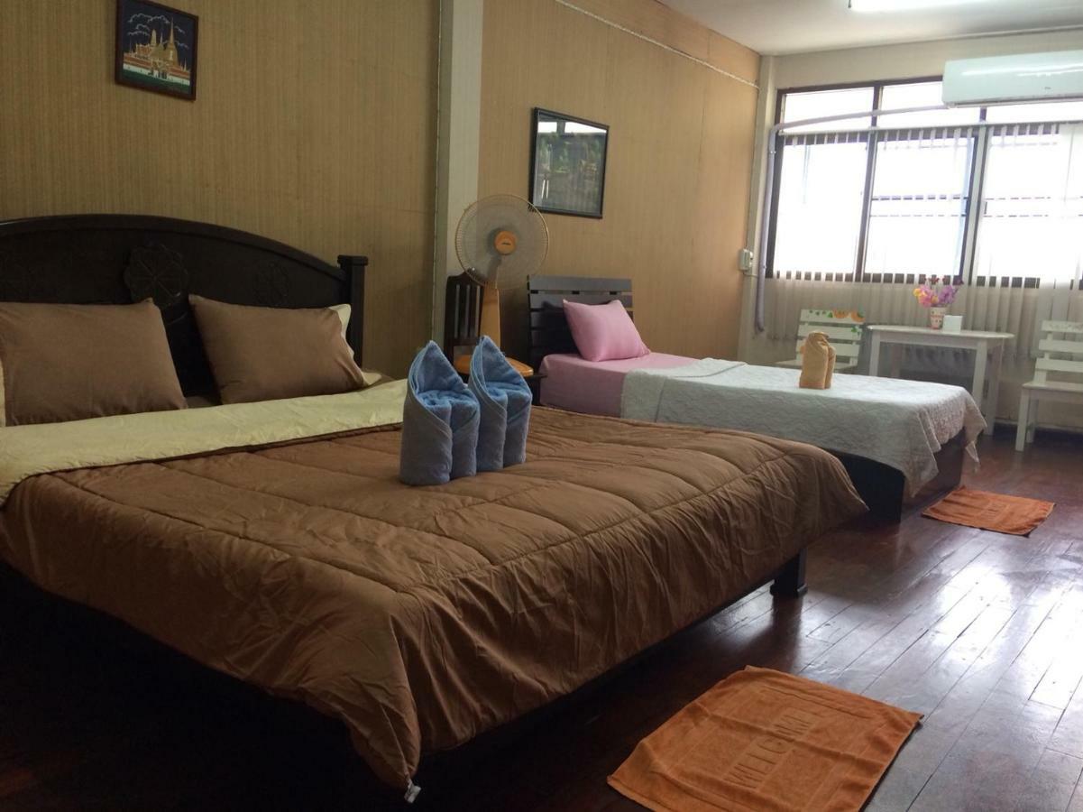 Changphuakgate Guesthouse شيانغ ماي المظهر الخارجي الصورة