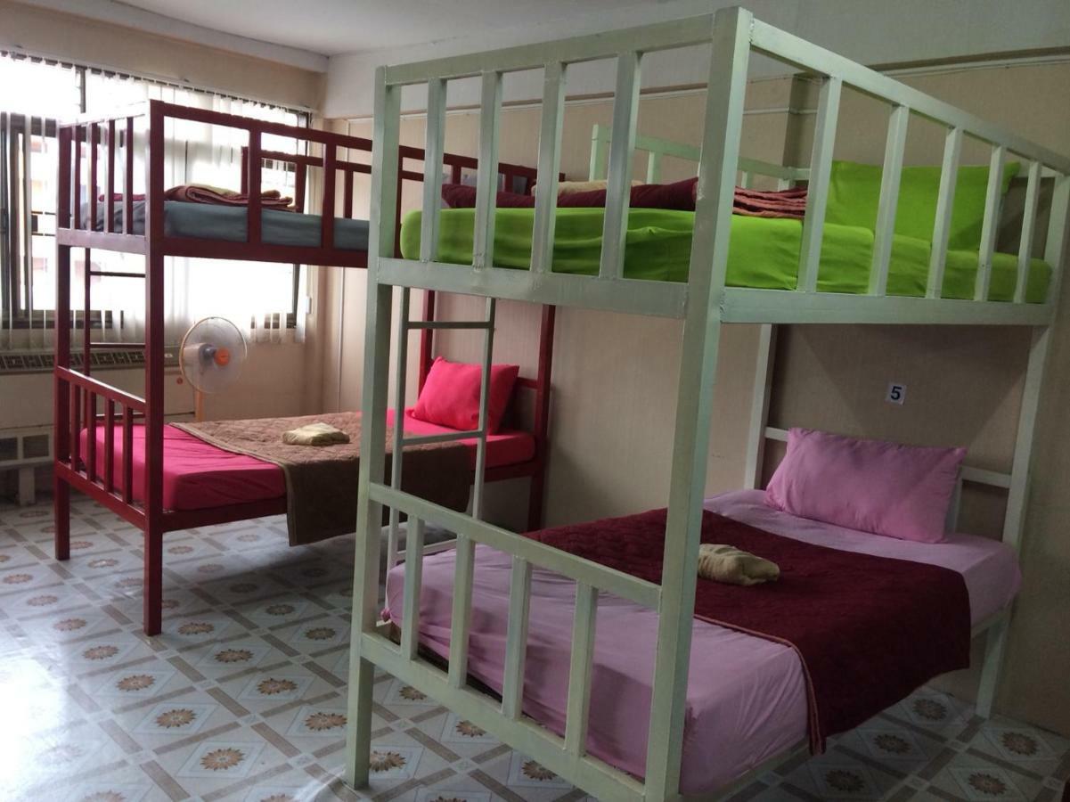 Changphuakgate Guesthouse شيانغ ماي المظهر الخارجي الصورة